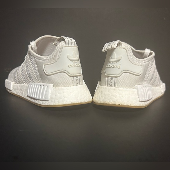 Adidas Originals Men's NMD_R1 D96635 White White Gum Running Shoes - Size 9 - Picture 8 of 10